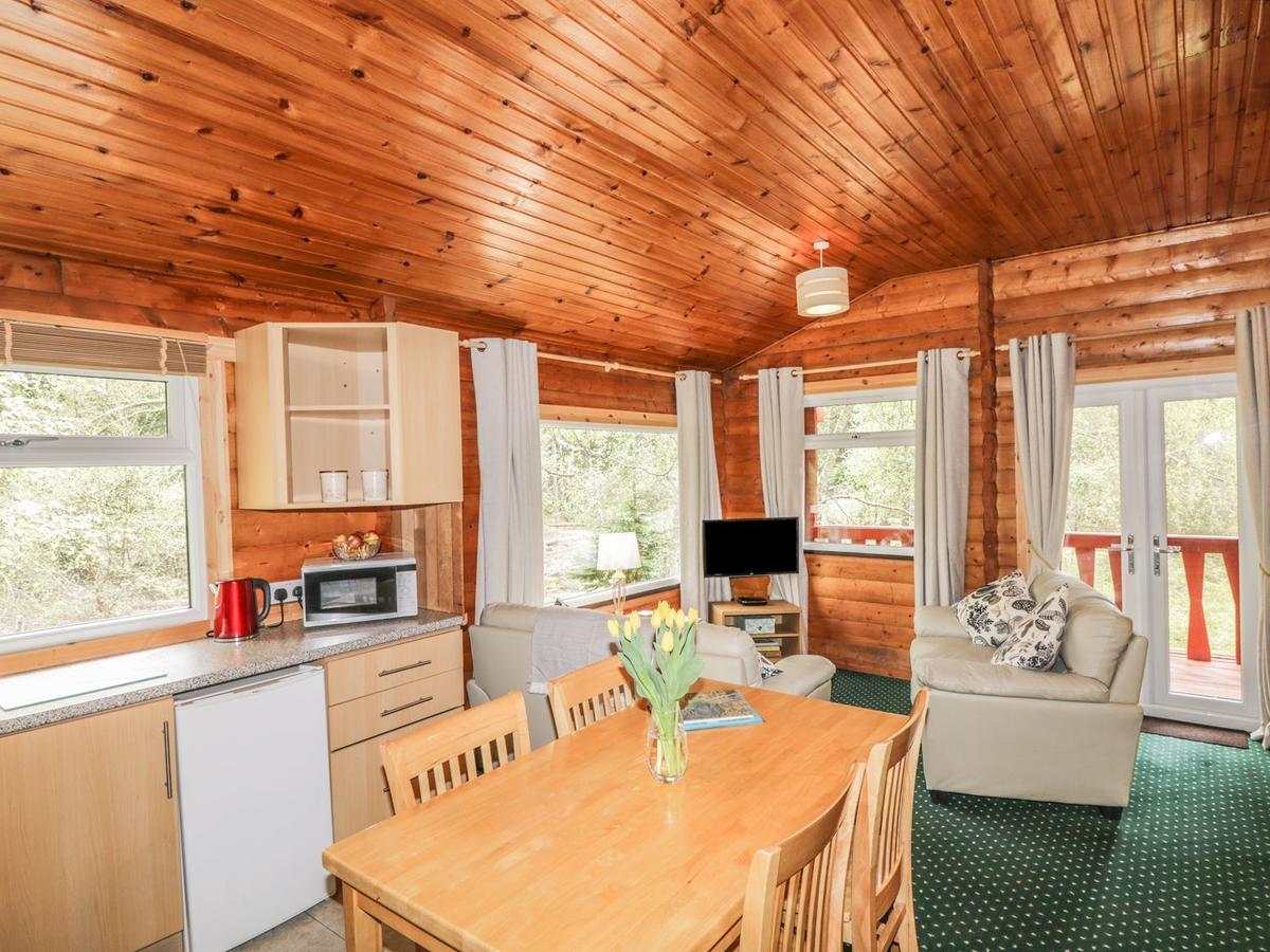 Otter Lodge Стратпефър Екстериор снимка